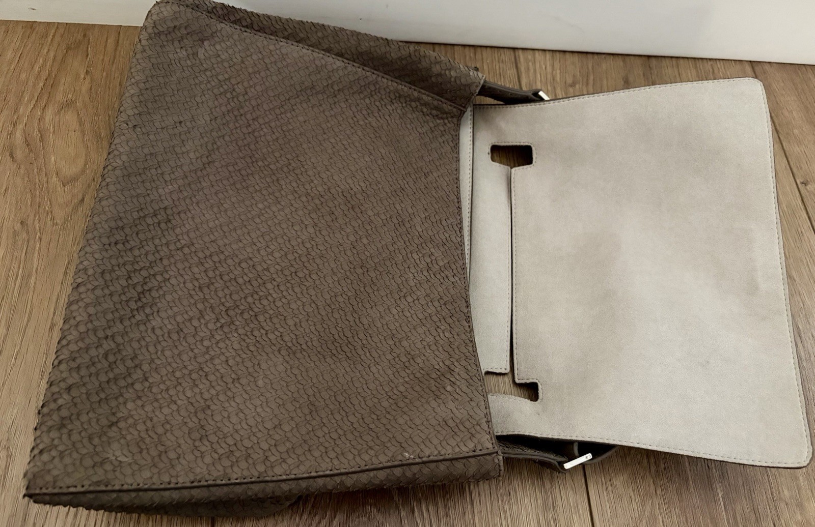 Claudio Orciani Textured Shoulder Bag Magnetic/Zip, Shoulder Strap, Pockets