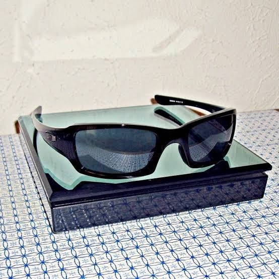 Oakley OO9238-04 Fives Squared Sunglasses for Men – Polished Black/Grey