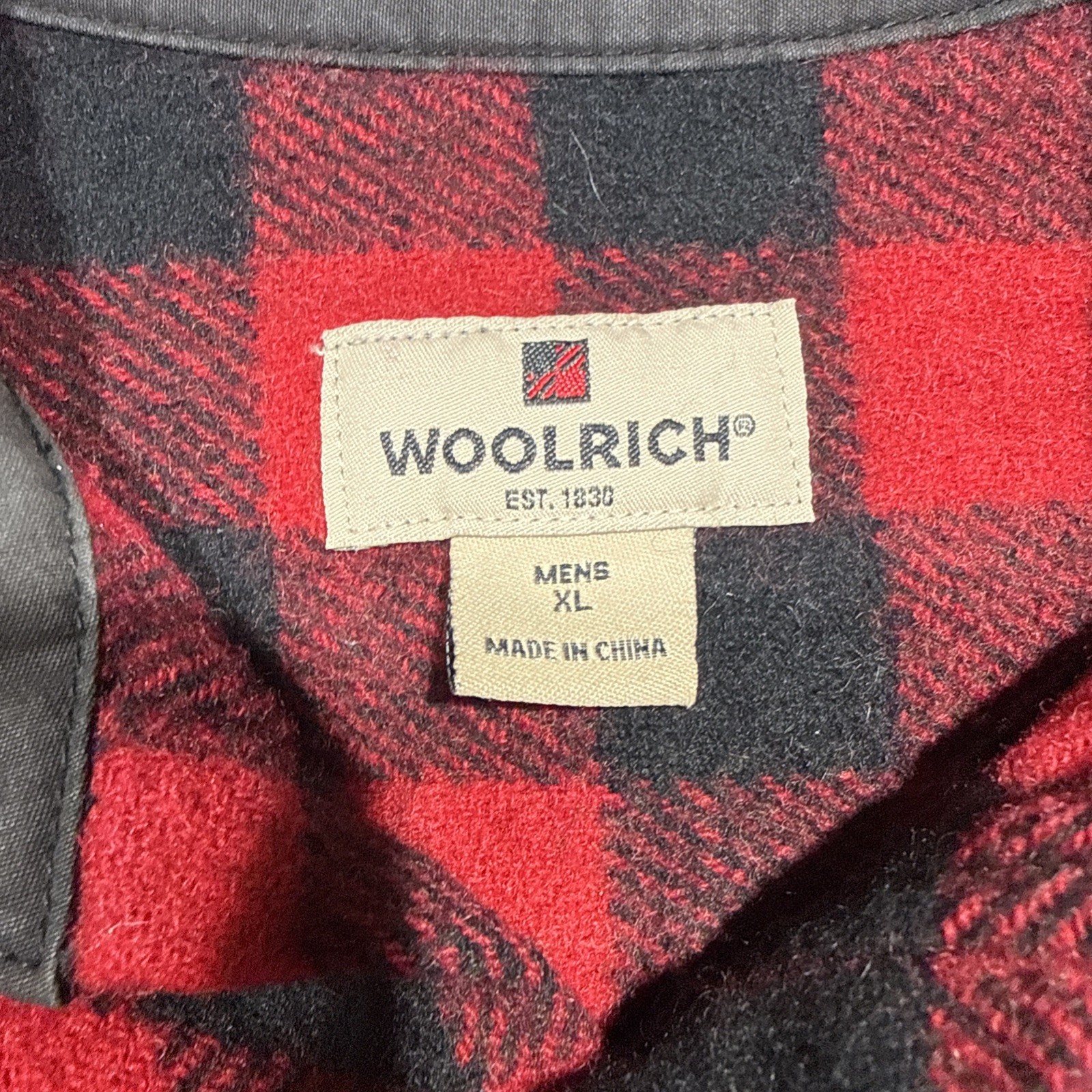 Men’s WOOLRICH Red Black Buffalo Plaid Button Up Wool Shirt Jacket – Size XL