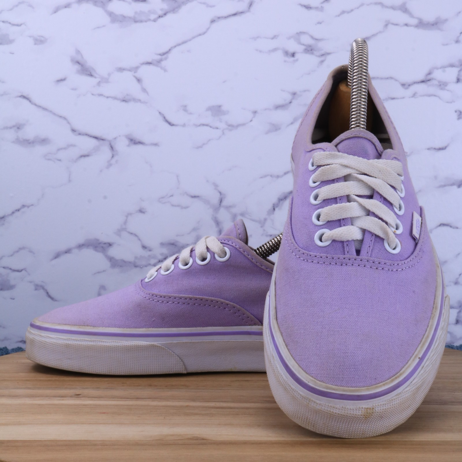 Vans Authentic Lavender White Canvas Low Top Skate Shoes Size Men 6.5 / Women 8
