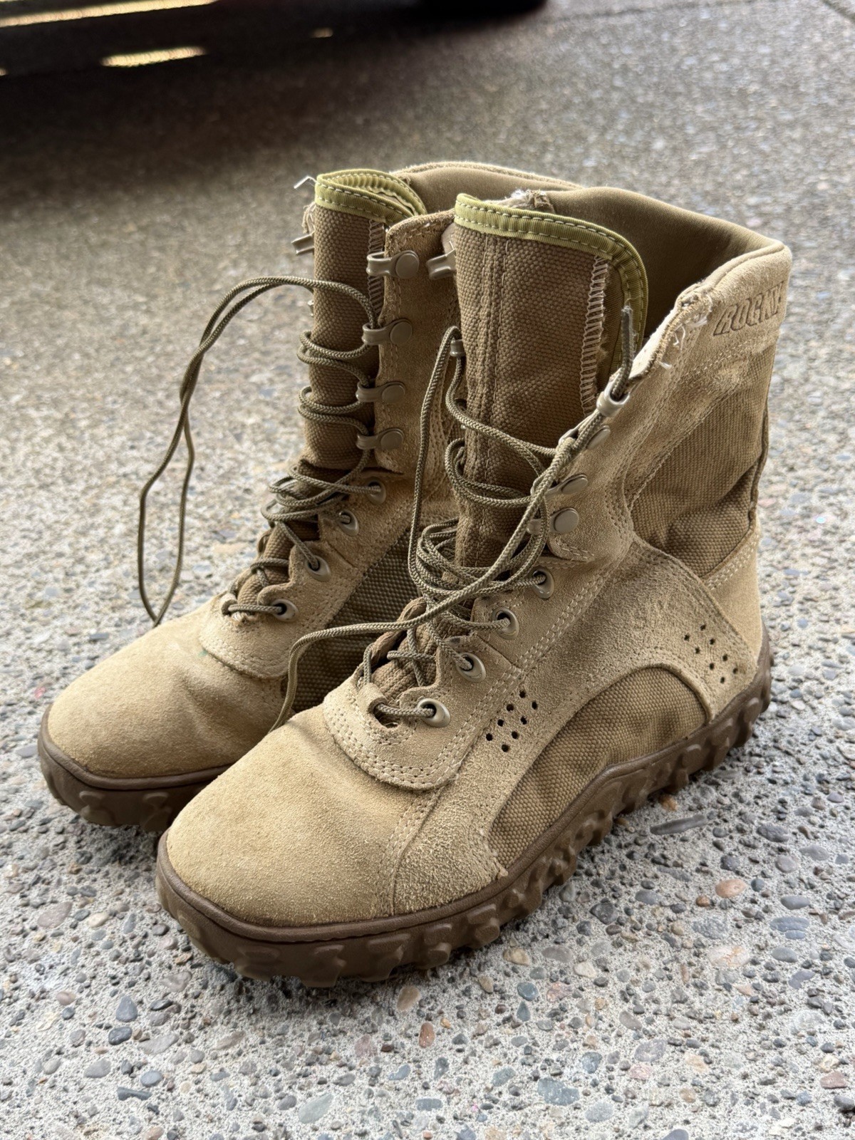 Rocky Men’s S2V Tactical Military Boot Coyote Brown, Size 7.5 Special Ops