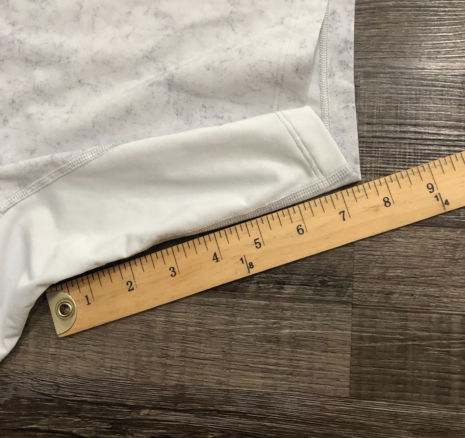 Lululemon T.H.E. Shorts Mens Medium Gravel Dust Gray White Athletic Drawstring
