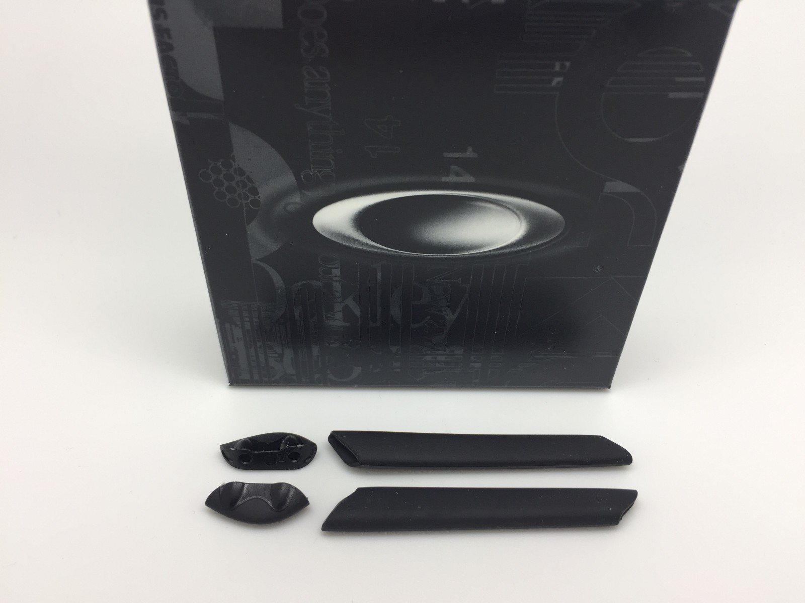 AUTHENTIC OAKLEY STRAIGHT JACKET EAR SOCKS & NOSE PAD KIT NEW! 100-748-001 BLACK