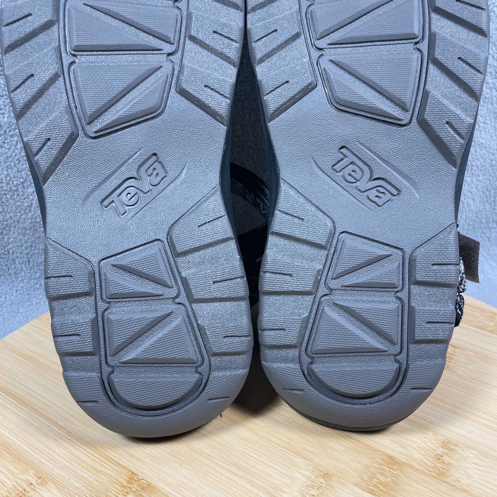 Teva Hurricane XLT 2 Size 5 Youth Hiking Sandal Shoes 1019390Y Black