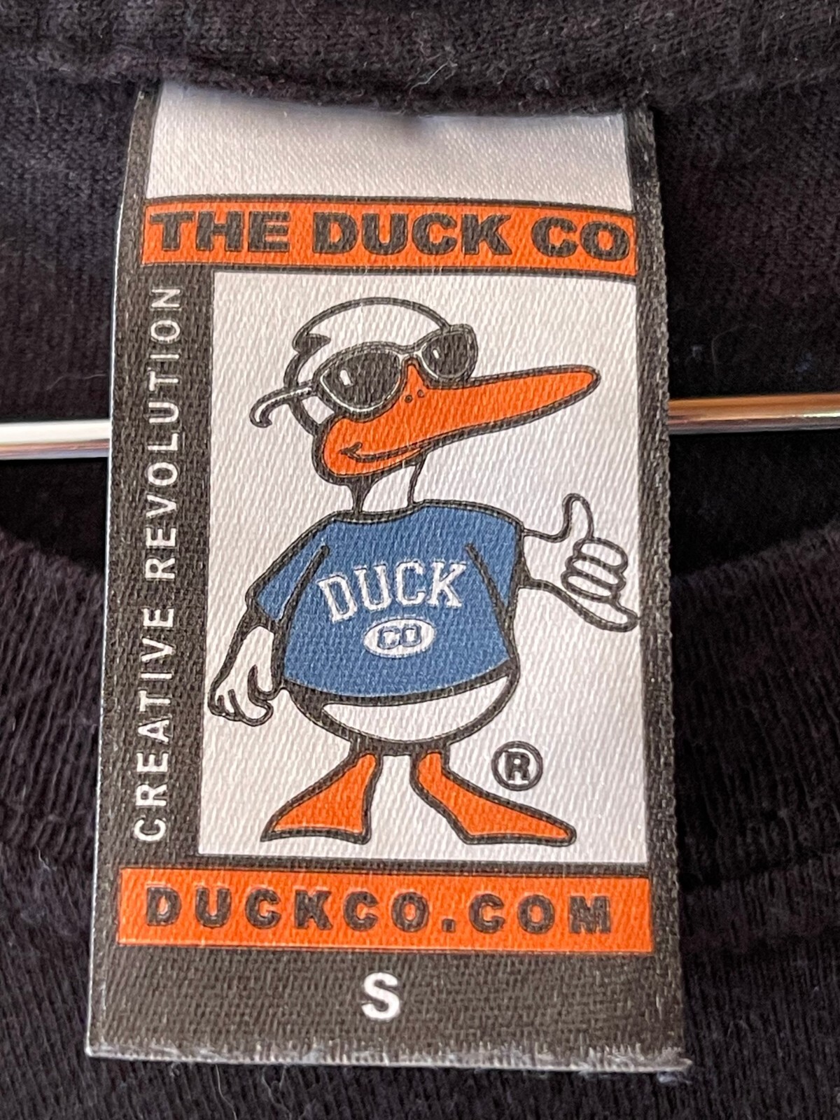 THE DUCK CO., LAGUNA BEACH, CALIFORNIA, SKULL TEE SHIRT, S, 100% COTTON, EUC