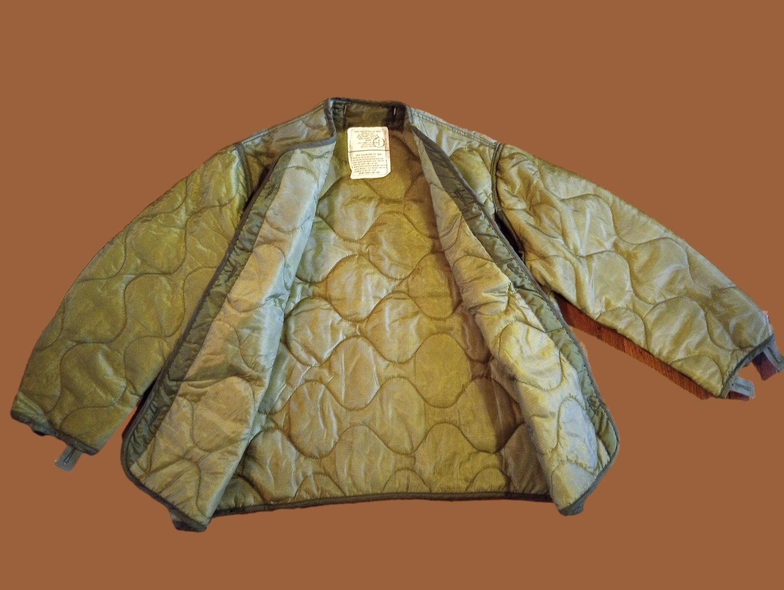 NEW MILITARY ISSUE M-65 FIELD JACKET LINER QUILTED COAT LINER MEDIUM USA MADE