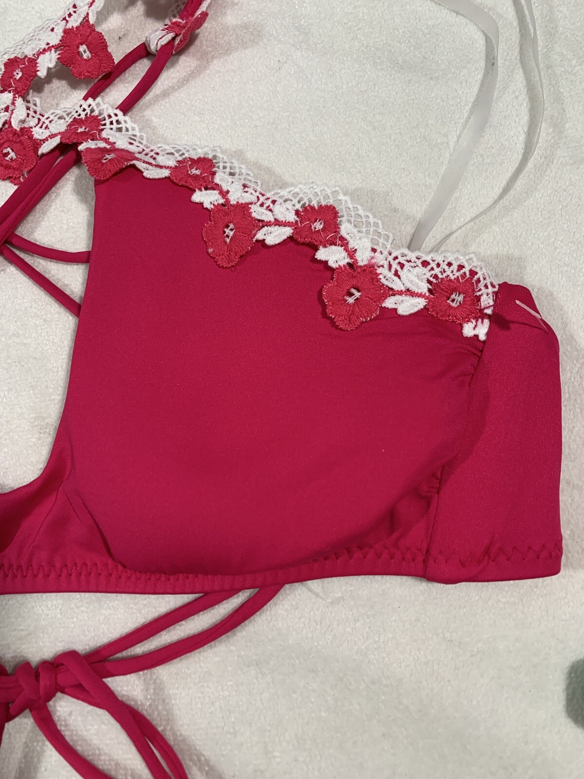 NEW $75 Isabella Rose [ Medium ] Trellis Halter Bikini Top Fuchsia Pink #P225
