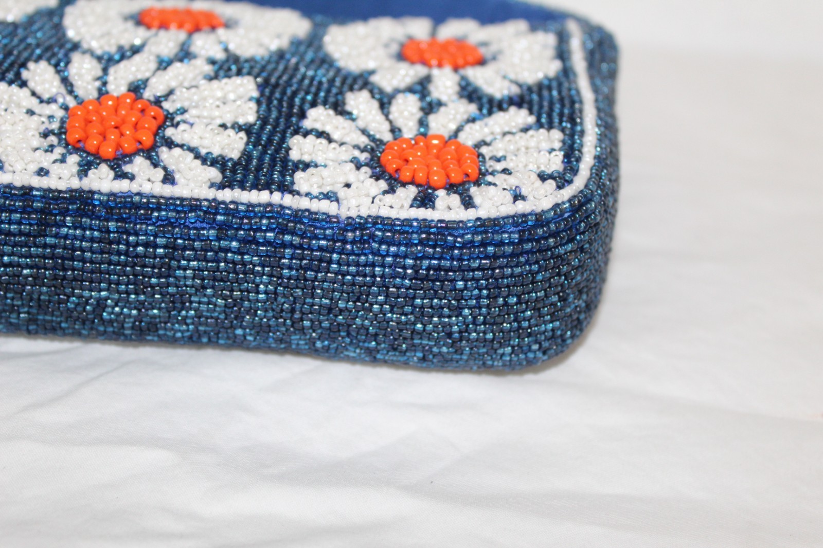 NEW MAEVE Anthropologie Fiona Beaded Daisy Flower Shoulder Bag Handbag