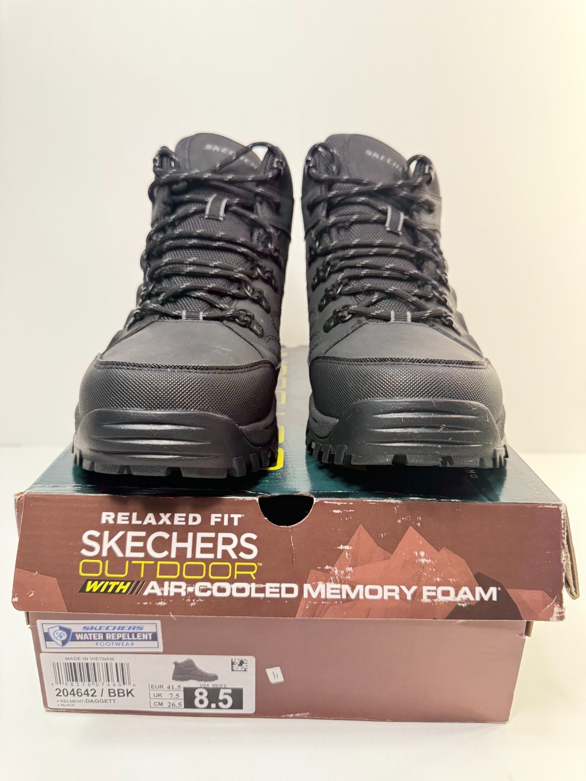 11. Skechers USA Relaxed Fit: Relment-Daggett Men’s Boot, 8.5 D(M) US, Black