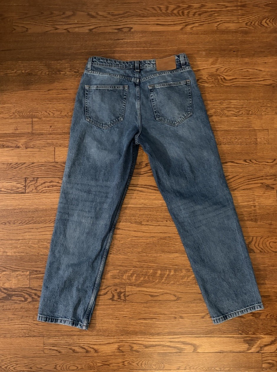 The Stronghold Men’s Relaxed Straight Blue Denim Jeans Button Fly 5-Pocket