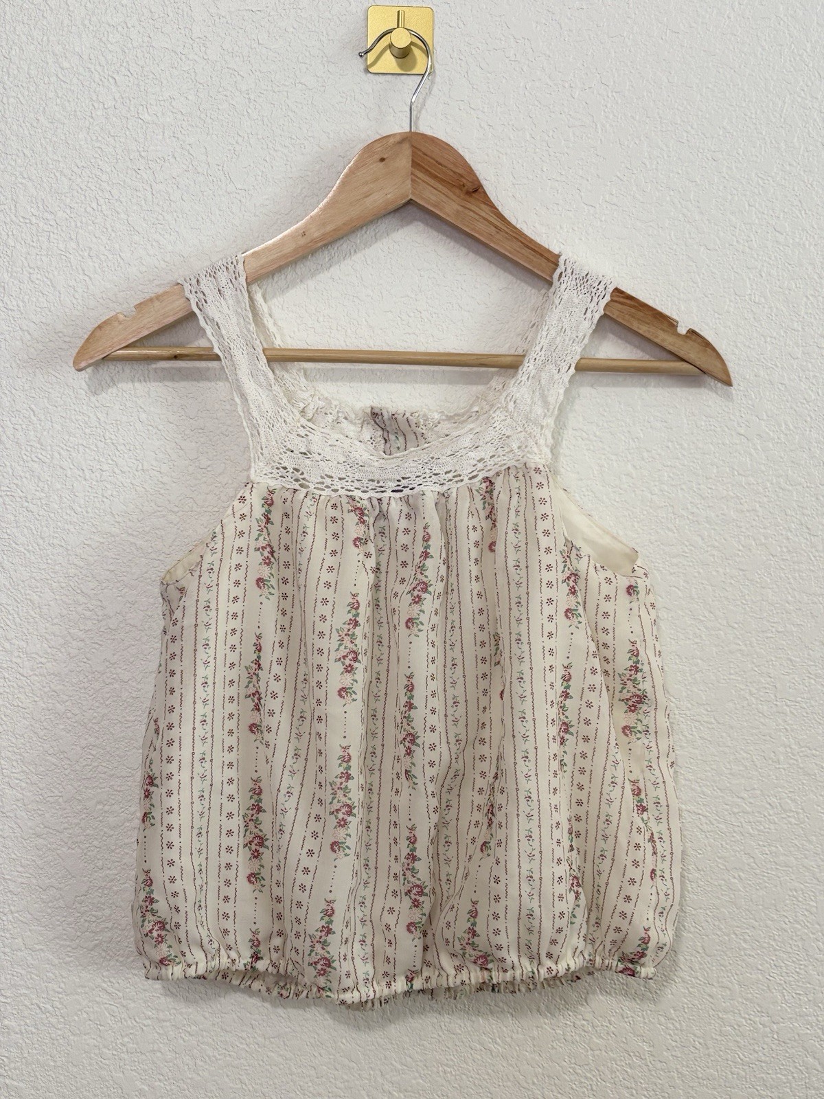 Lotus & Lavender Cottagecore Floral Lace Tank Top Womens Medium Coquette Y2K