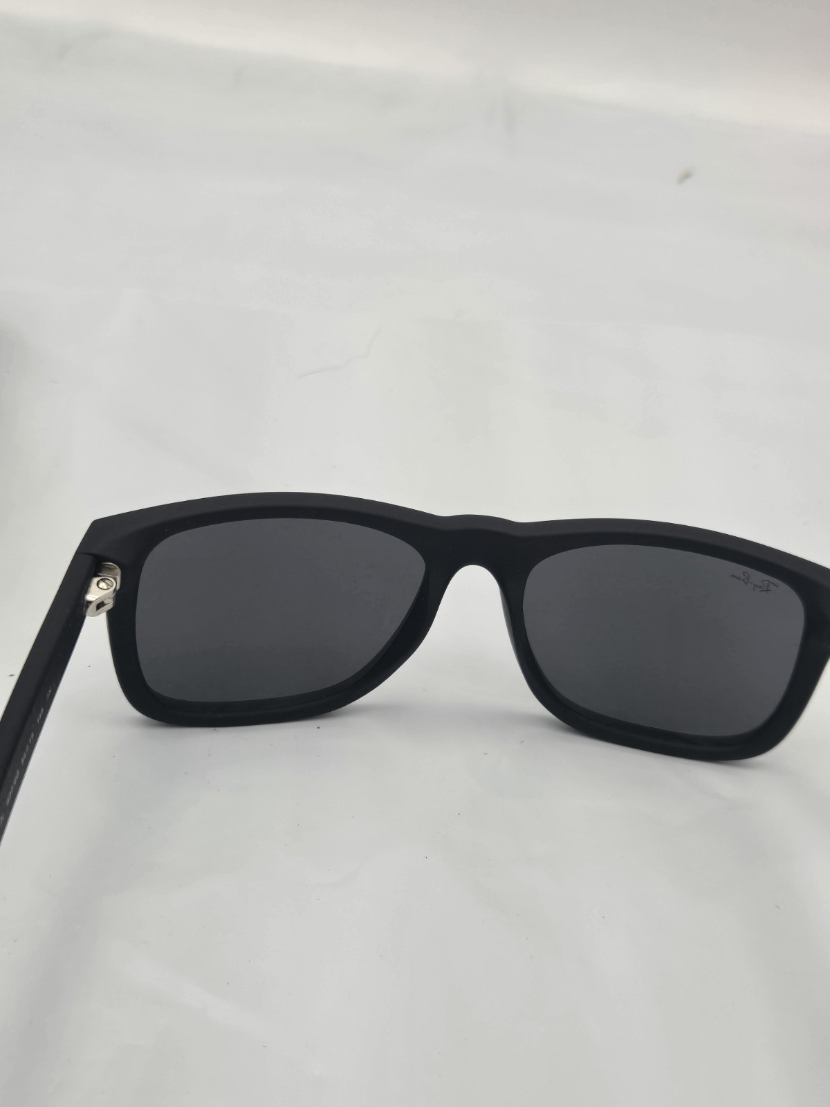 Ray-Ban Justin Sunglasses RB 4165 622/6G Matte Black Rubber Silver 54mm w/case