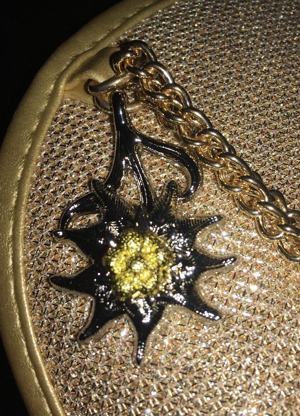 Royal Edelweiss Gold Purse – Great purse for any occasion. Buy 2 get 1 FREE