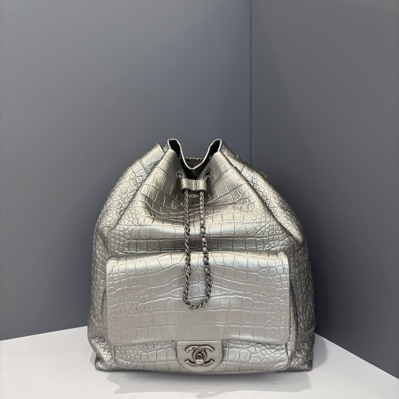 Chanel Backpack Silver Calfskin Crocodile Embossed (hs021026a4)