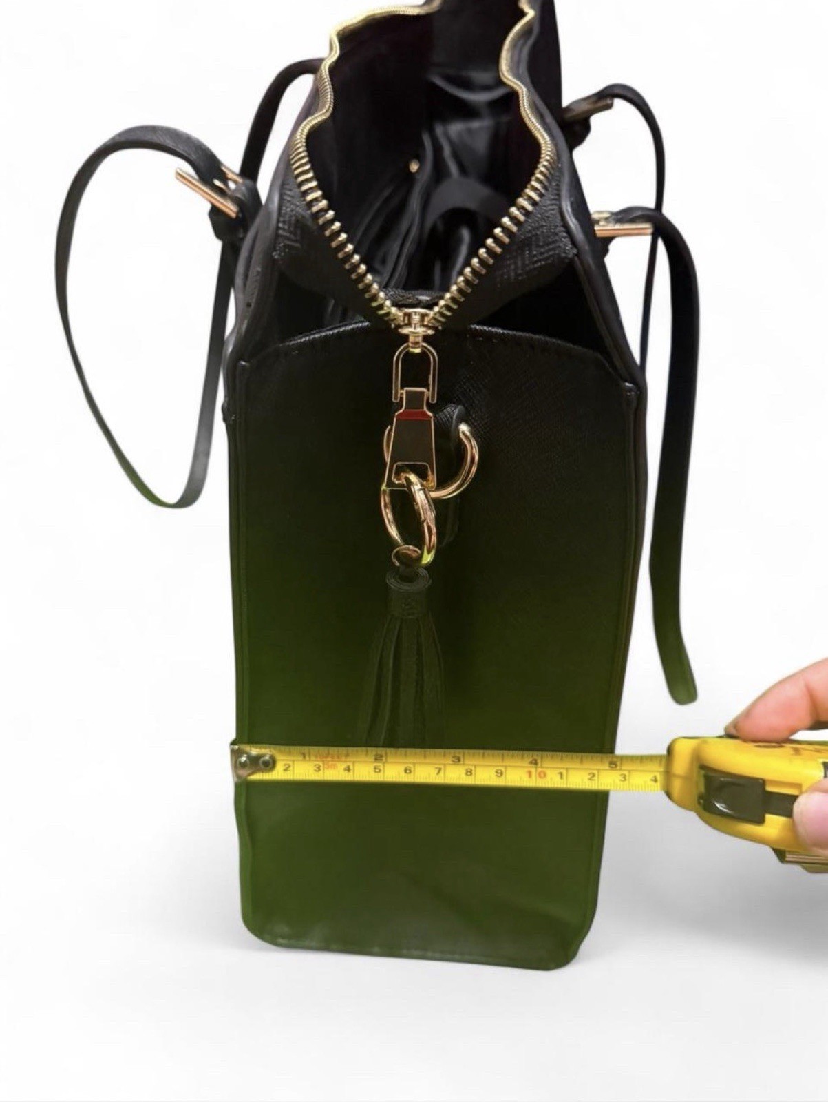 Black Zip Shoulder computer work Bag DLined Gold Hardware structure