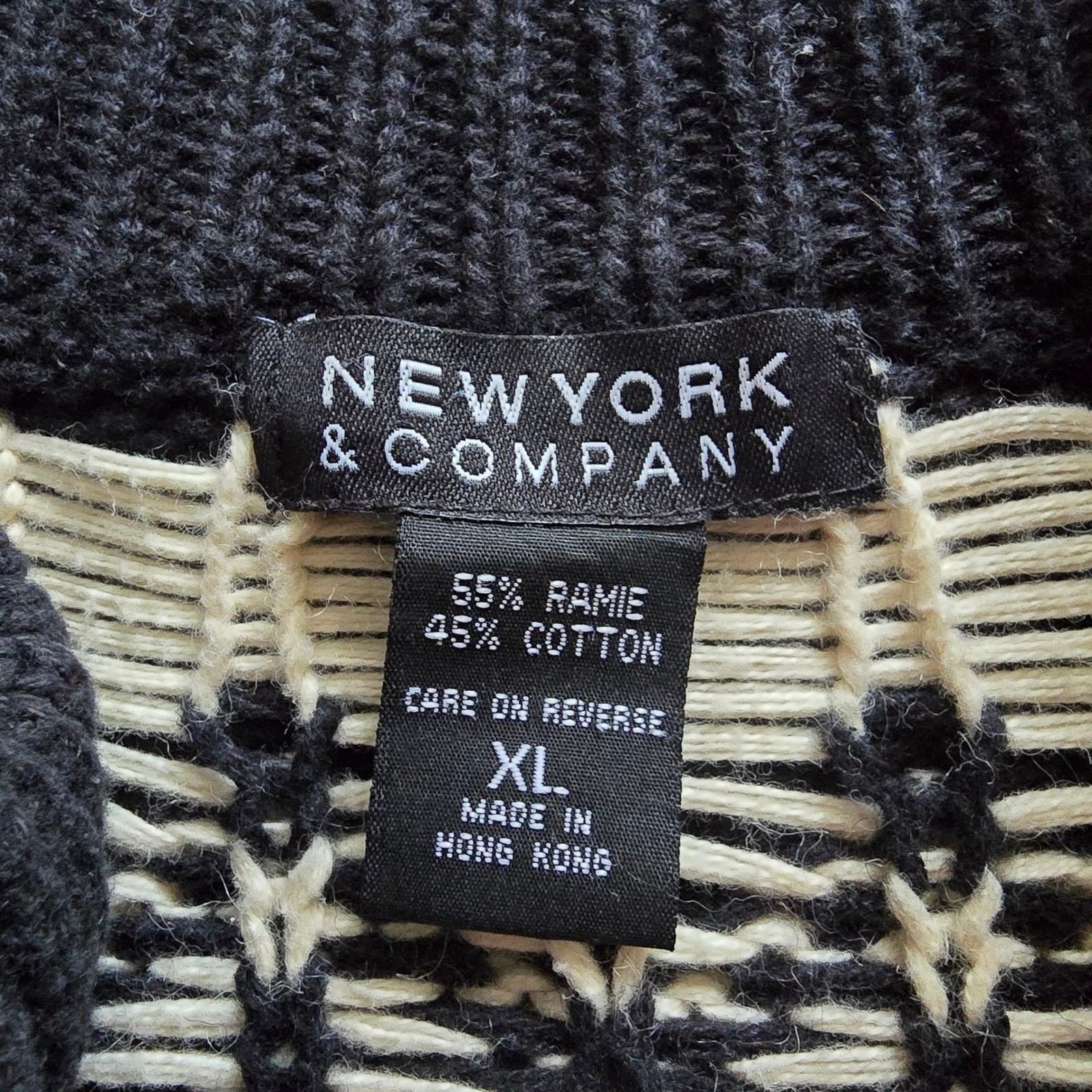 New York & Company Fair Isle Zip Sweater XL Black off White Nordic Snowflake