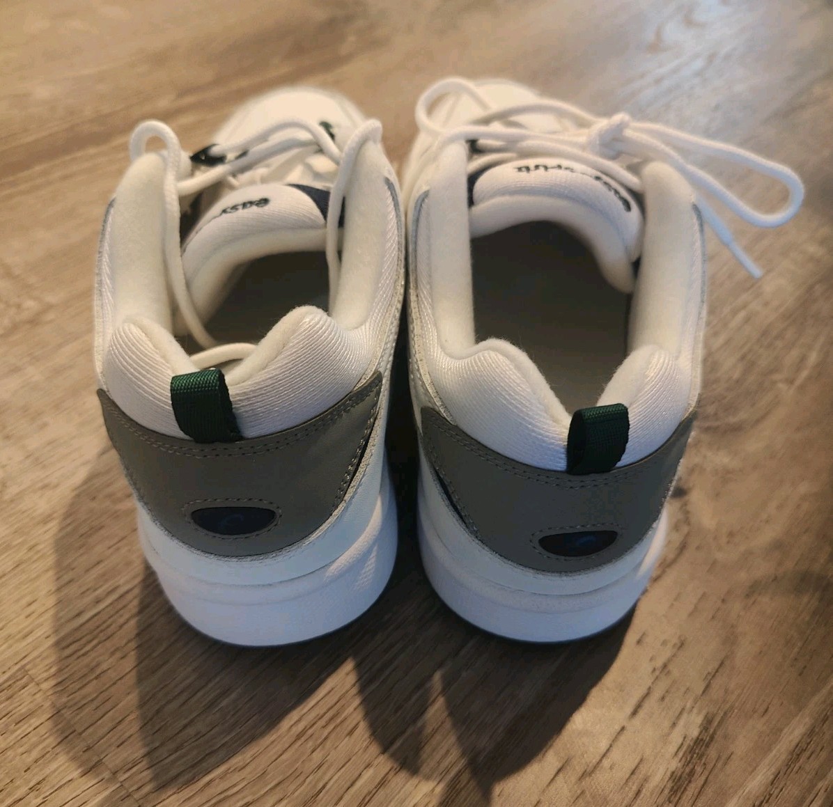 Easy Spirit Romy Walk Run Women’s Walking Sneakers Cushioned White 10 M