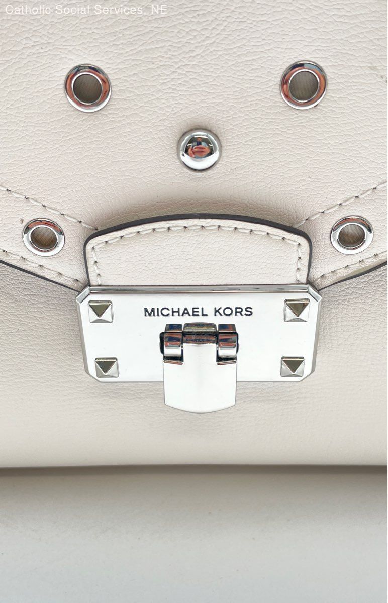 Michael Kors Optic White Satchel handbags AC-1902 T19 – Size Medium
