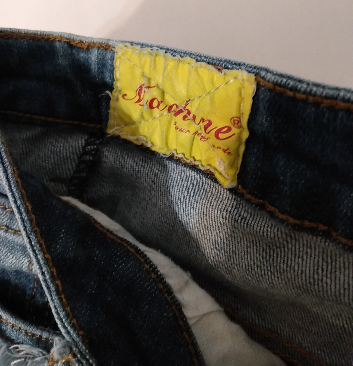 Machine Jeans Women’s Shorts waist measures 28 in. Distressed Flag, tag size 30″