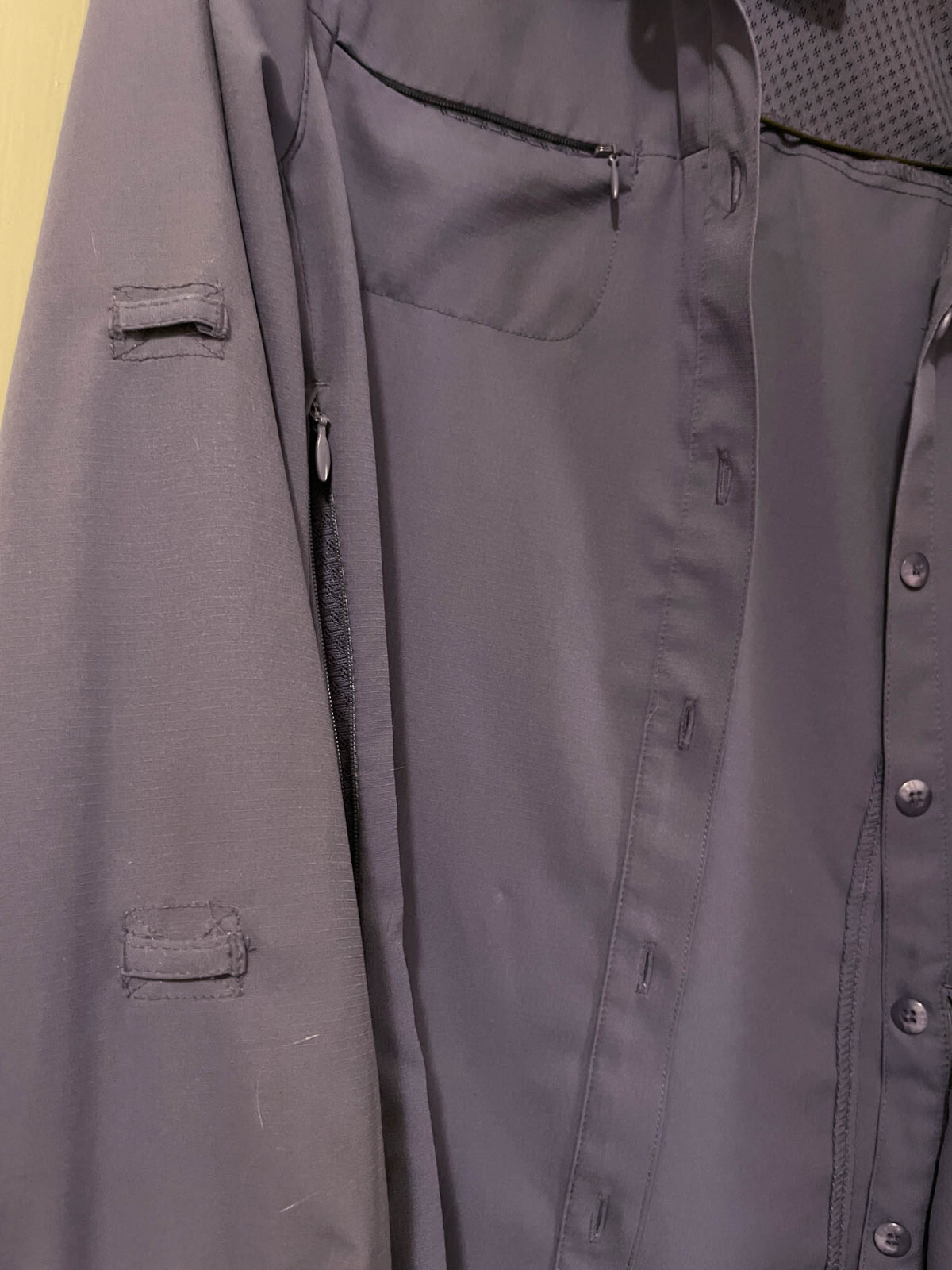 REI SAHARA SUN SHIRT, SMALL, PURPLE, LONG-SLEEVED, MANY HIDDEN ZIPPERS/FEATURES