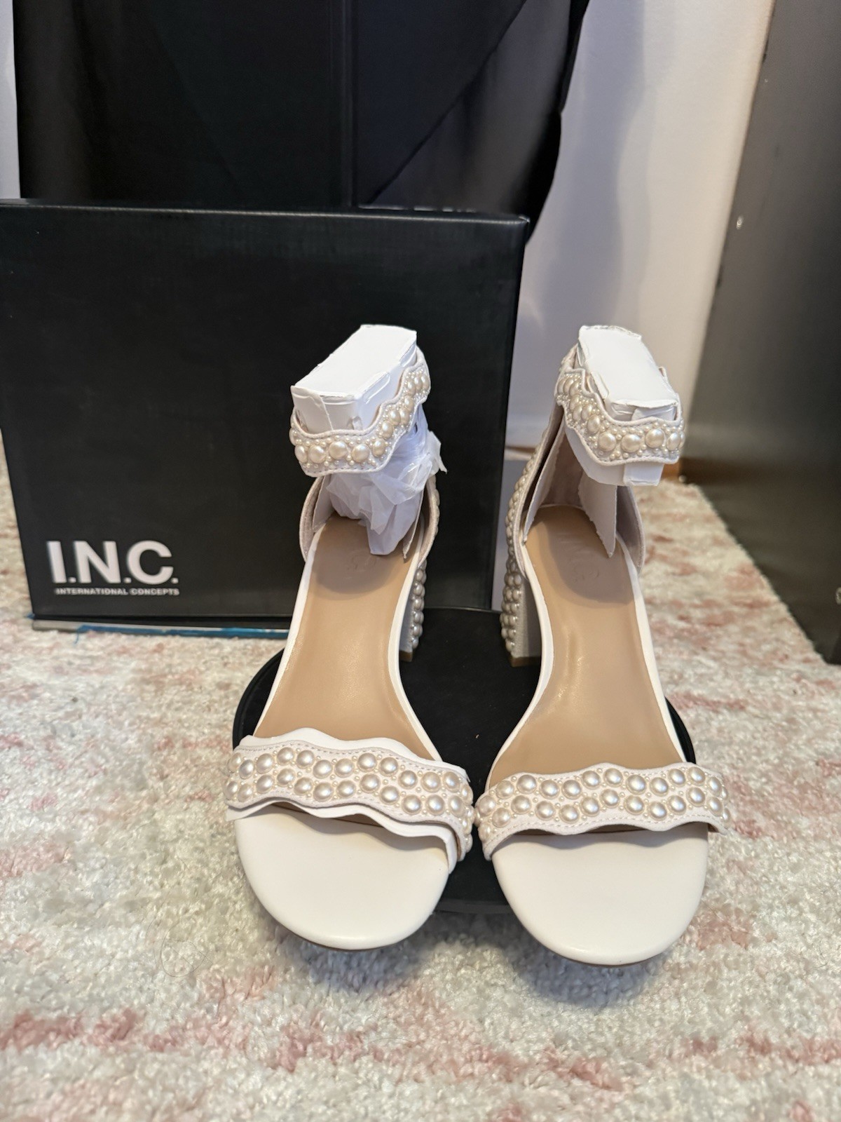 INC International Concepts White Pearl Open Toe Ankle Strap Block Heel 5.5 M