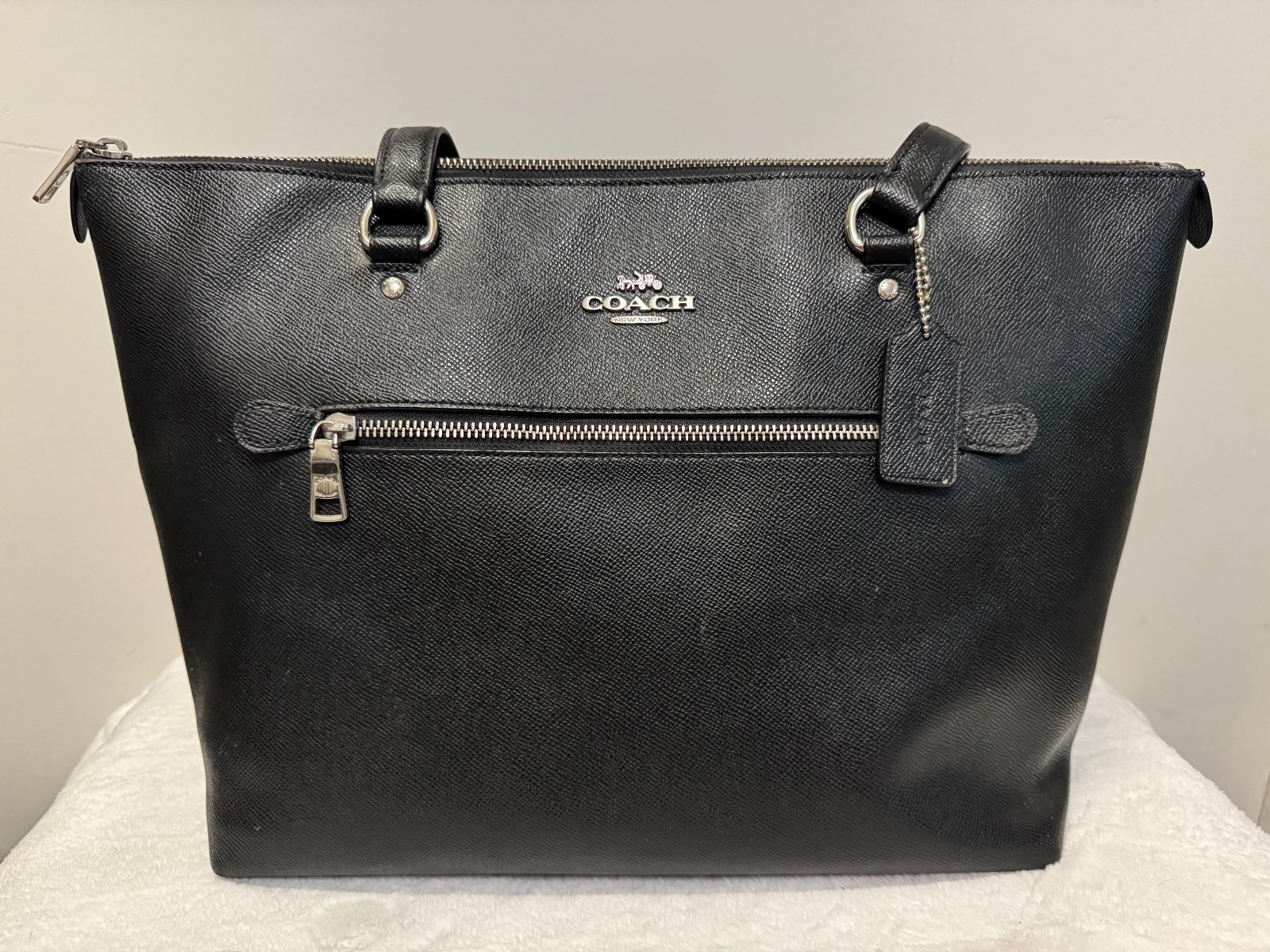 Used Coach Large Crossgrain Leather Tote for Women – Black (F79608)