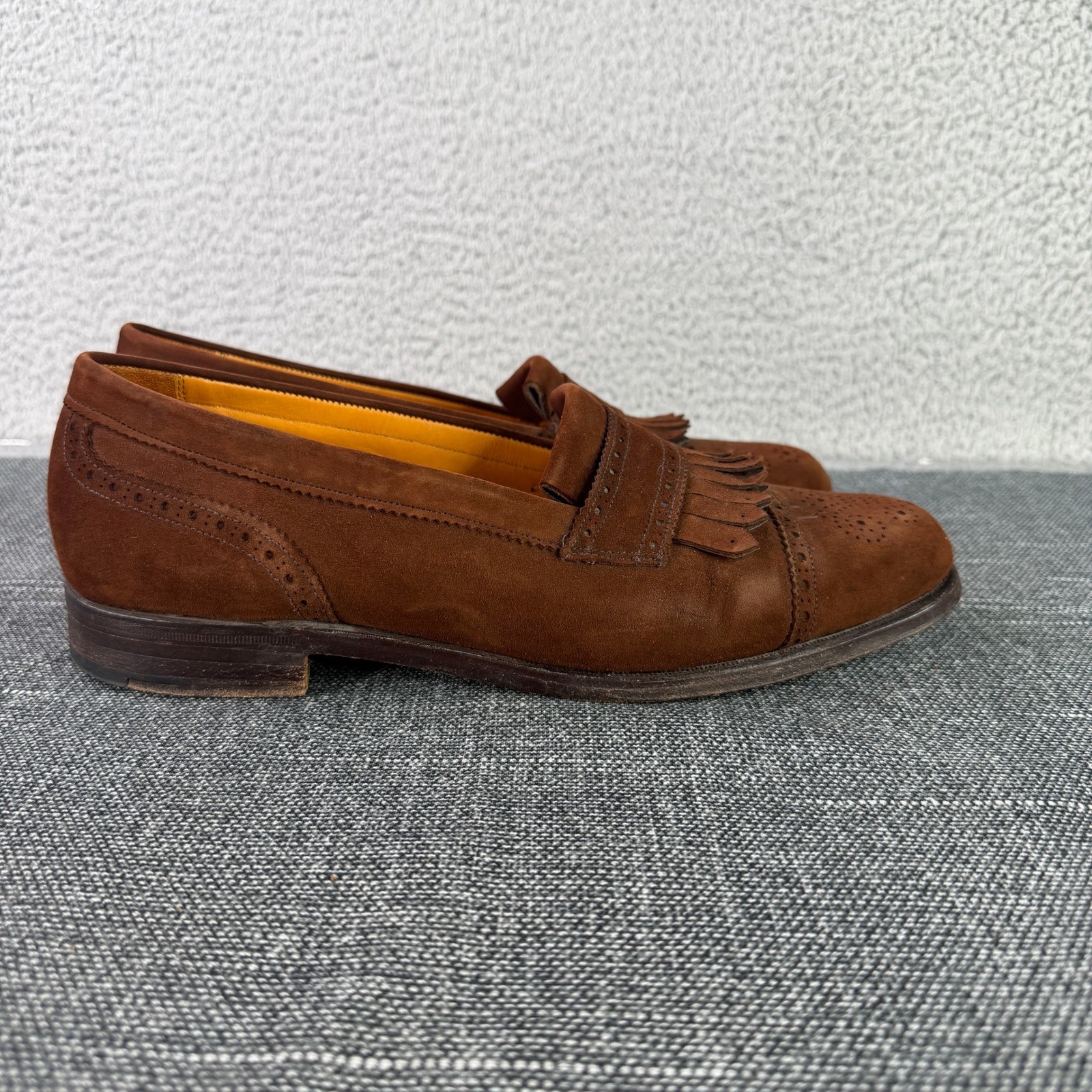 Cole Haan Bench Made England Loafers Mens 10 D Brown Suede Tassel Wingtip VTG