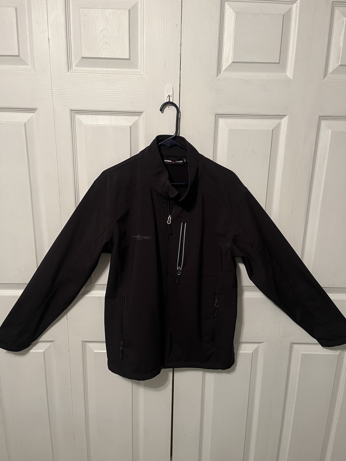 Men’s Free Tech Light Weight Jacket Size Medium 38/40
