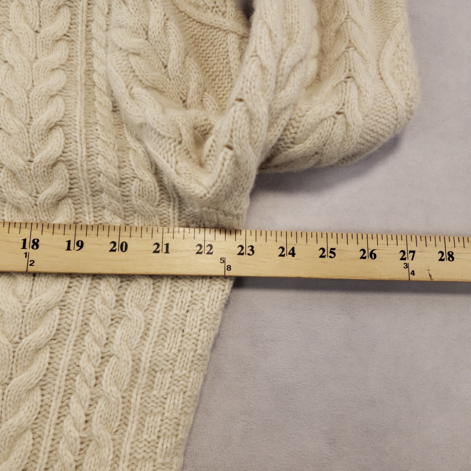 Orvis Sweater Men Medium Cream Cable Knit Merino Wool Blend Crew Neck Fisherman