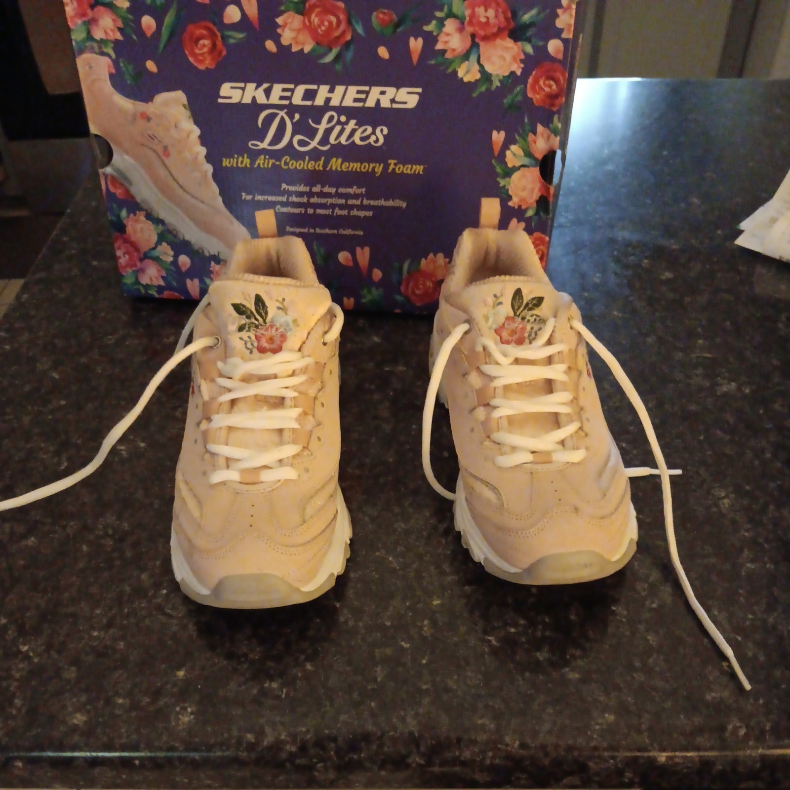 Sketchers D’Lites Memory Foam Sneakers