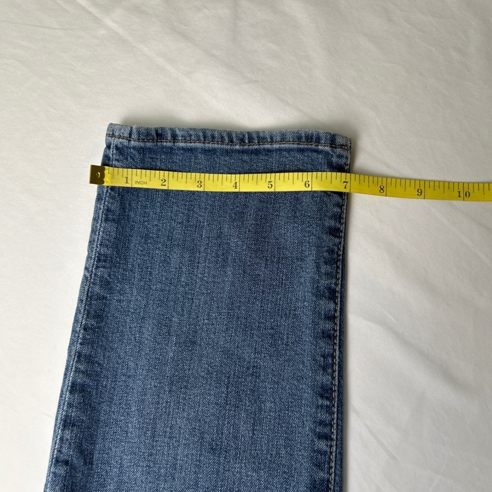 Eddie Bauer Womens Straight Leg Jeans Size 8 Slightly Curvy Medium Wash Stretch