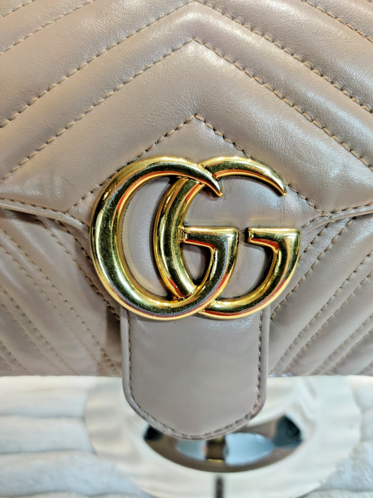 Gucci GG Marmont Shoulder Bag Medium Dusty Pink Leather