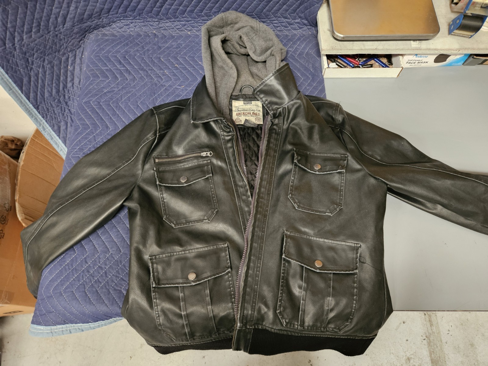 American Rag Leather Jacket zip-up biker jacket w/ built-in hoodie – Mens Small