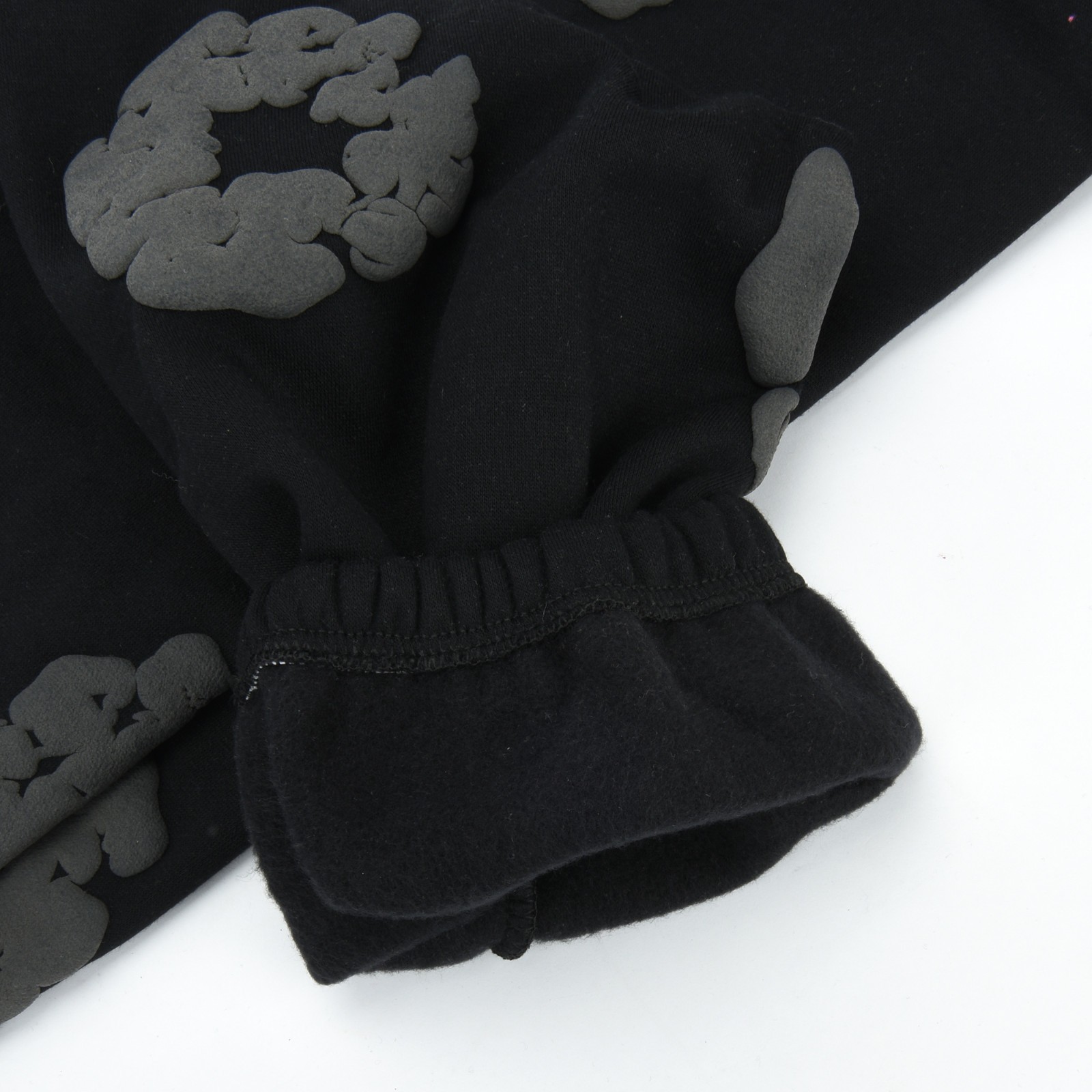 Denim Tears Mono Cotton Wreath Sweatpants Pants Black Monochrome New