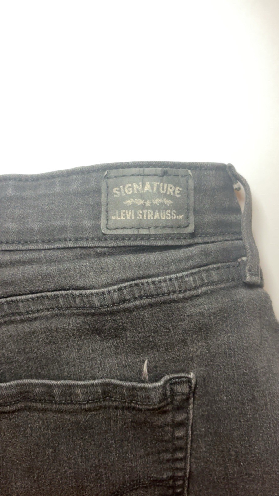 Signature by Levi Strauss Women’s Black Denim Shorts 14 High Rise 32W 5-Pocket