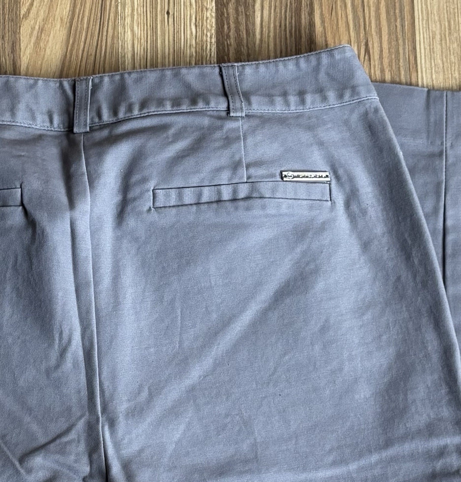Michael Kors Gray Cropped Pants 97% Cotton 3% Elastane Ladies Sz 6