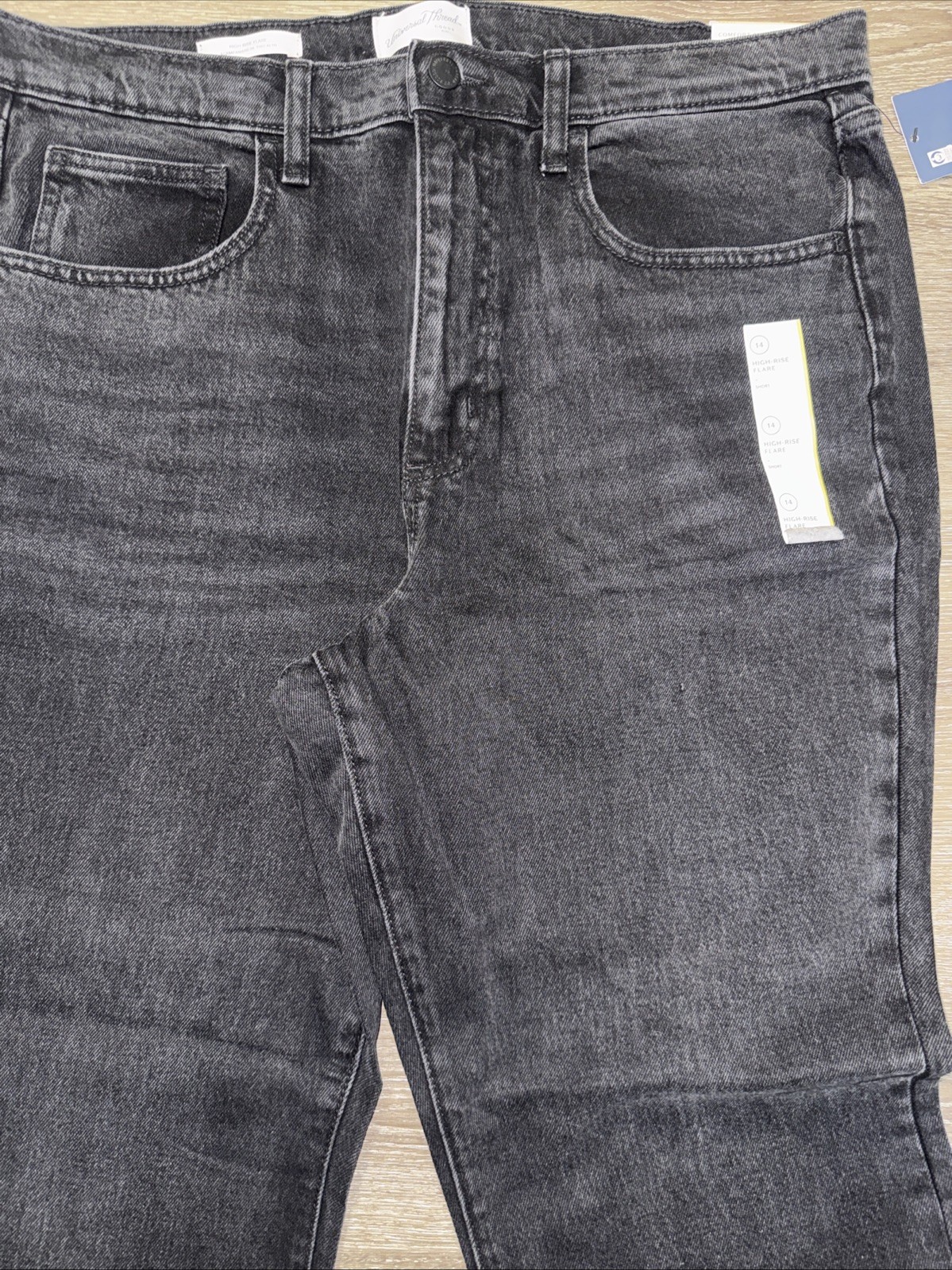 Universal Thread Women’s High Rise Flare Denim Jeans Size 14S Black Wash NEW