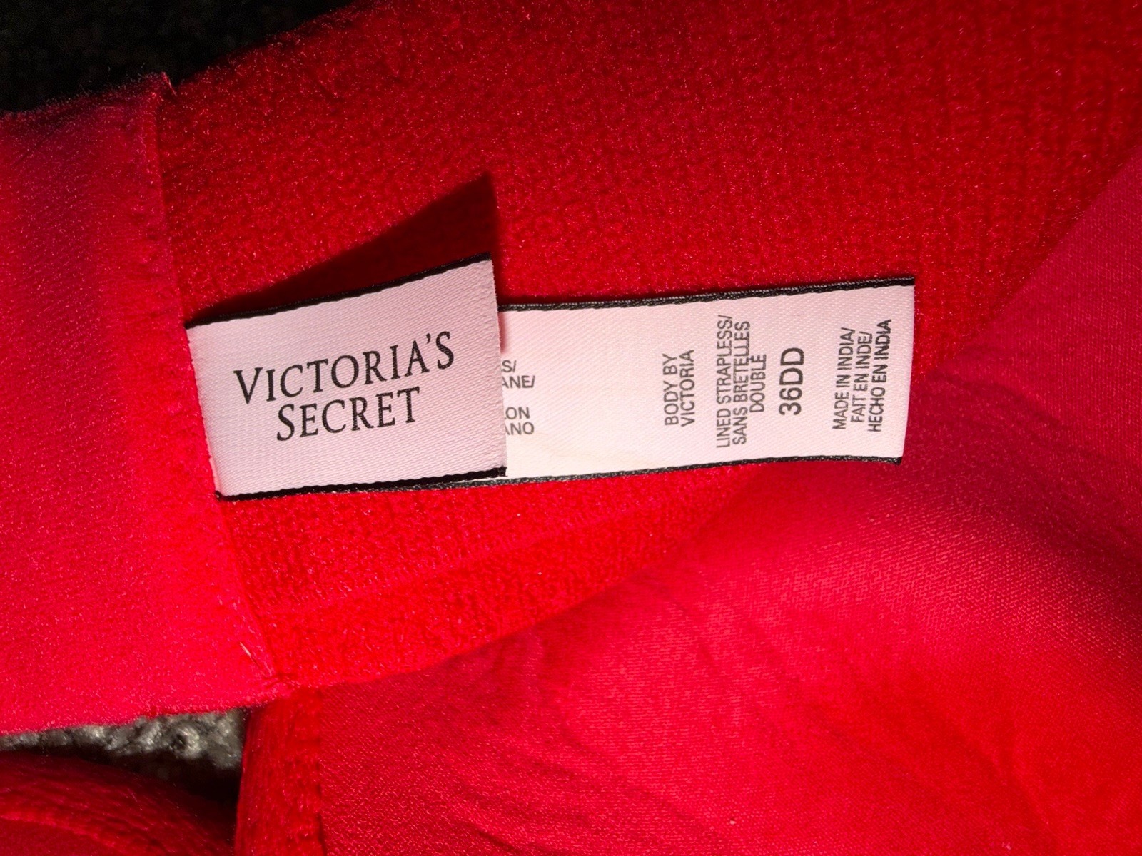Victoria’s Secret Body By Victoria Strapless Bra 36DD Red Lined Convertible