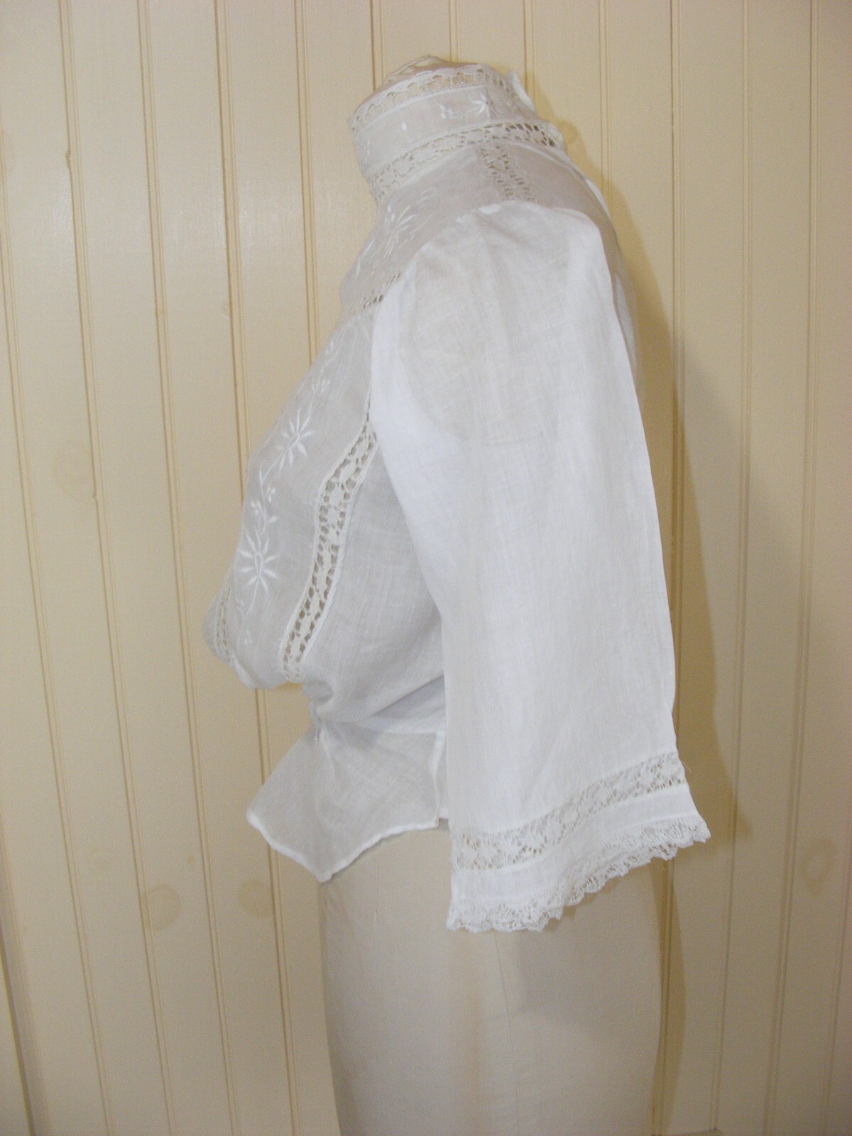 VICTORIAN WHITE SHEER LAWN COTTON BLOUSE HANDMADE NEEDLE LACE EMROIDERY 32X 24