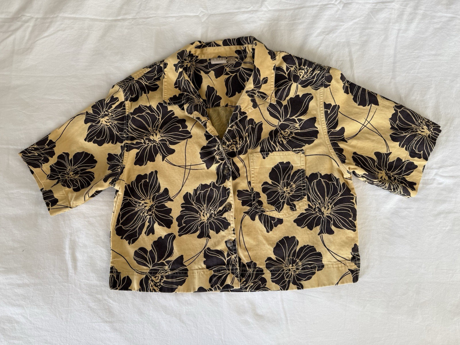 GAP Womens Short Sleeve Cropped Floral Button Front Shirt Mustard & Black Size S