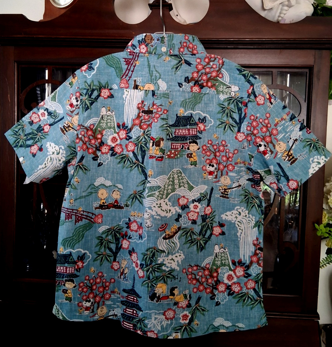 Reyn Spooner Boy’s “PEANUTS IN JAPAN” NWT Aqua Button Front Shirt Sizes