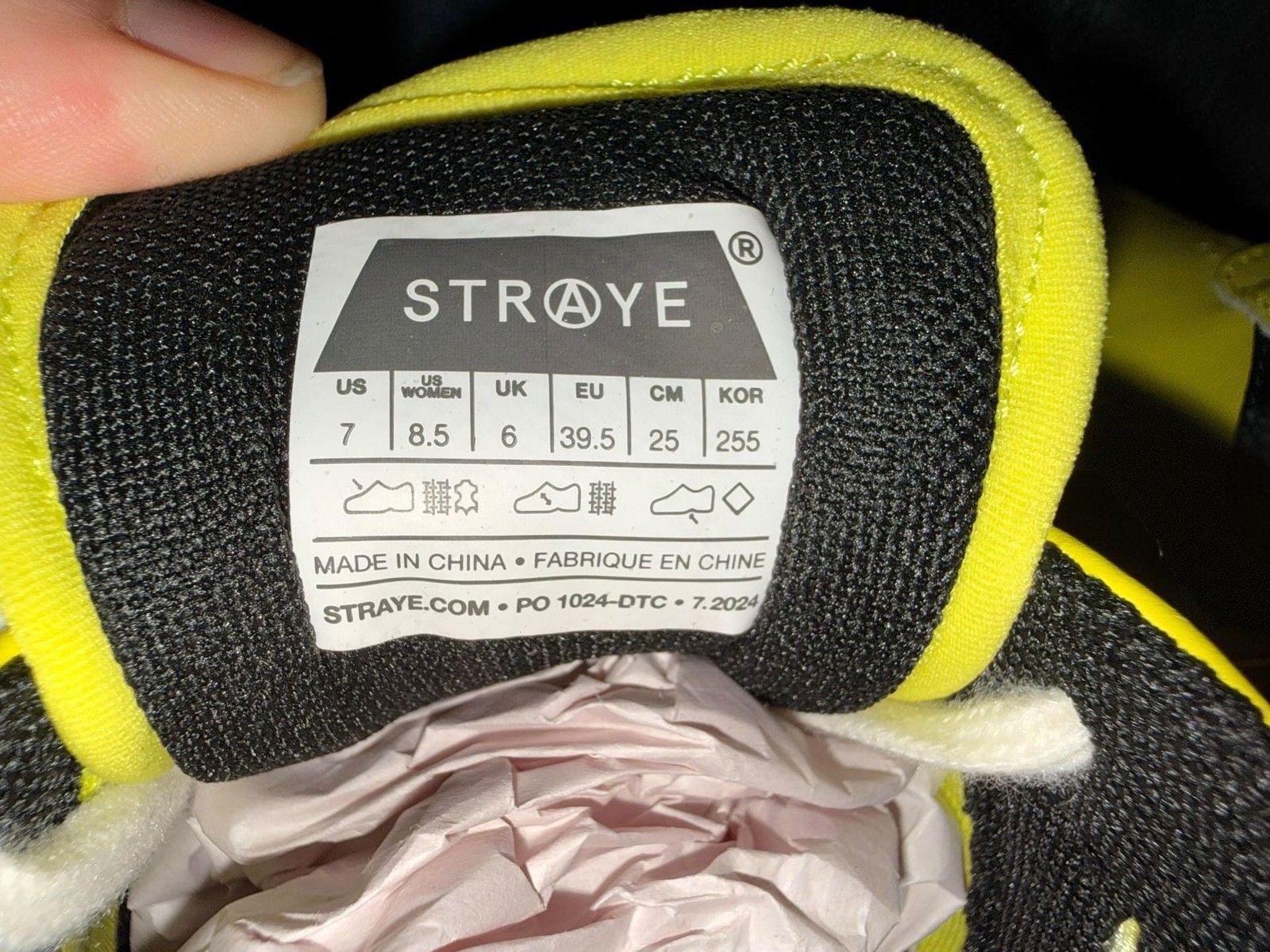 STRAYE Logan Puff Low-Top Skate Shoes Yellow Men’s US 7 / Women’s US 8.5