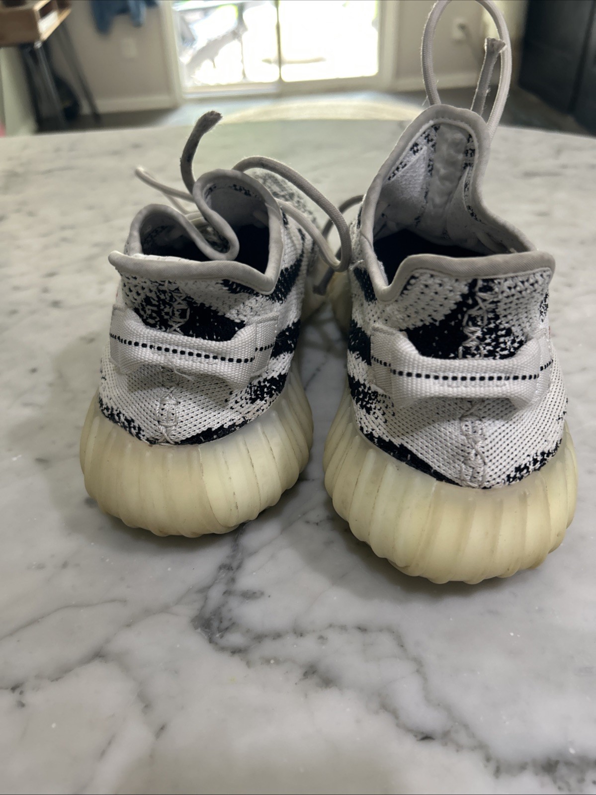 Size 9 – adidas Yeezy Boost 350 V2 Low Zebra