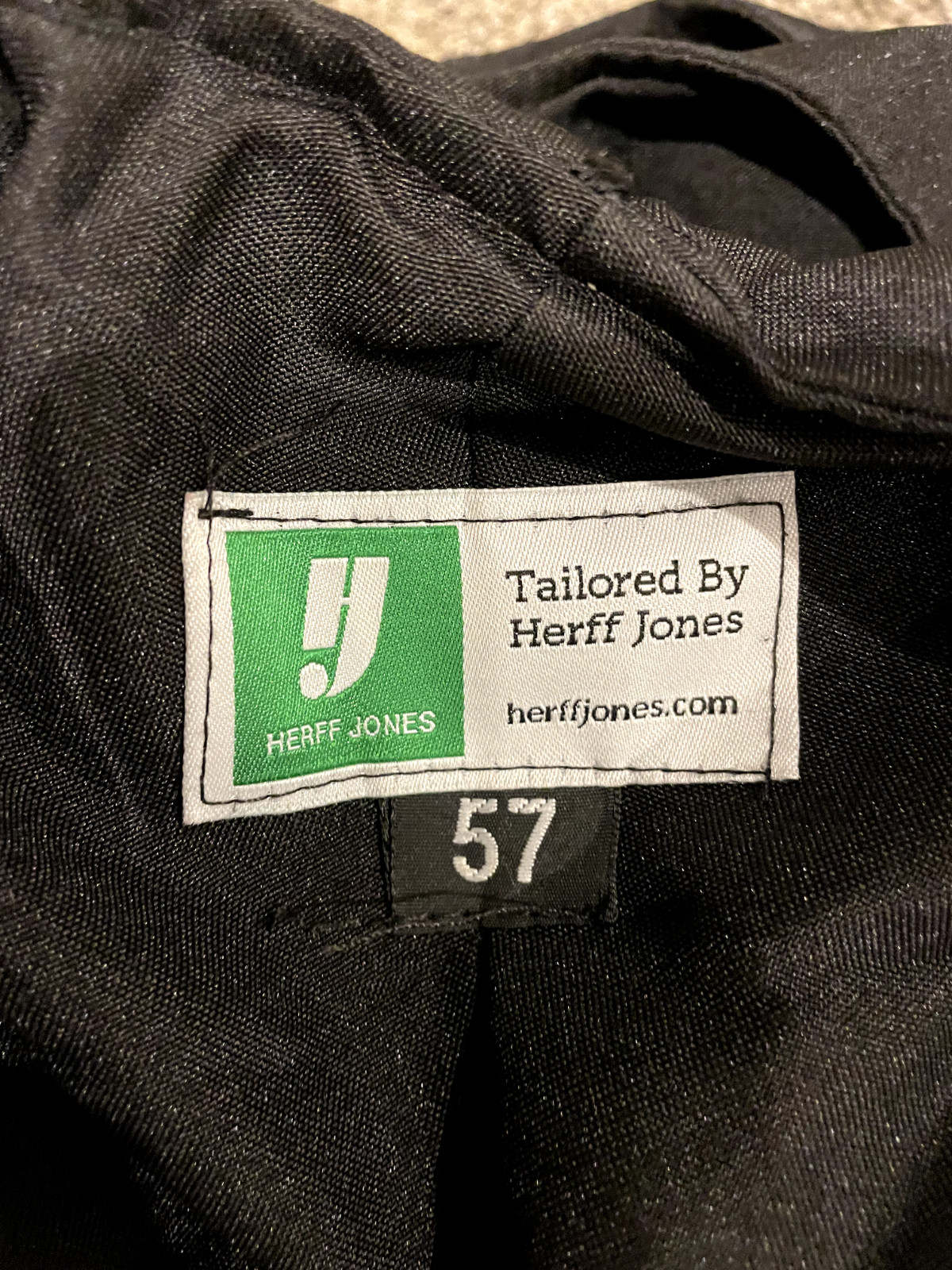 USC Bachelors Graduation Gown Herff Jones Black – Multiple Sizes