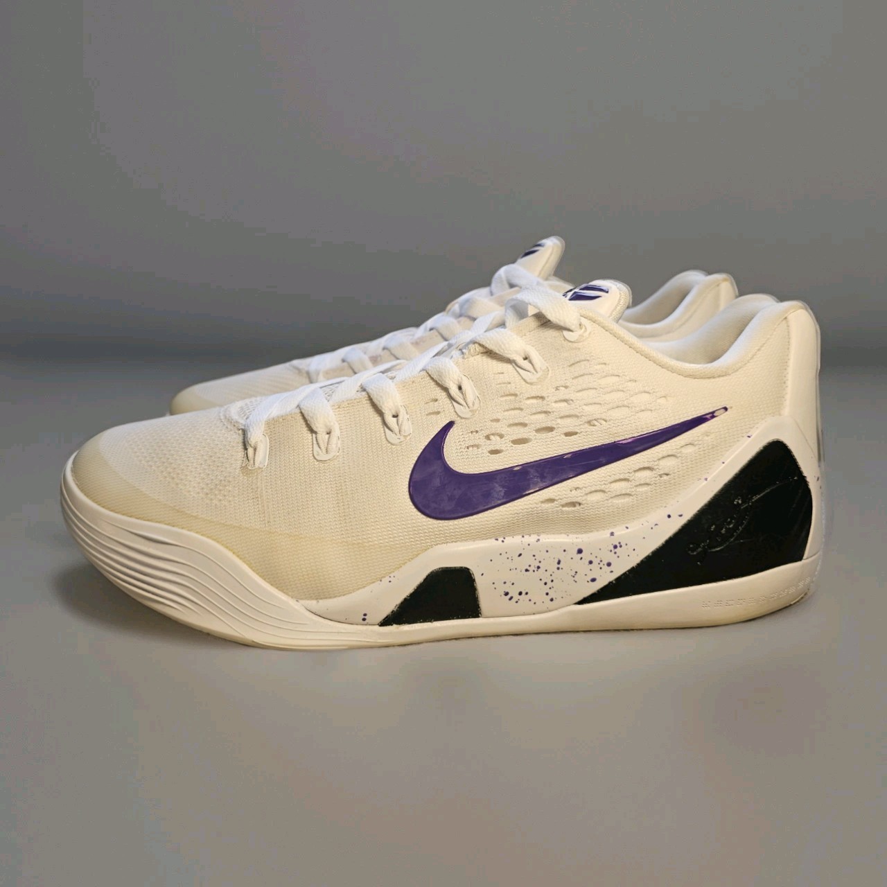 Nike Kobe 9 Elite Low EM Protro White/Court Purple Mens Size 7.5 – IH1401-100