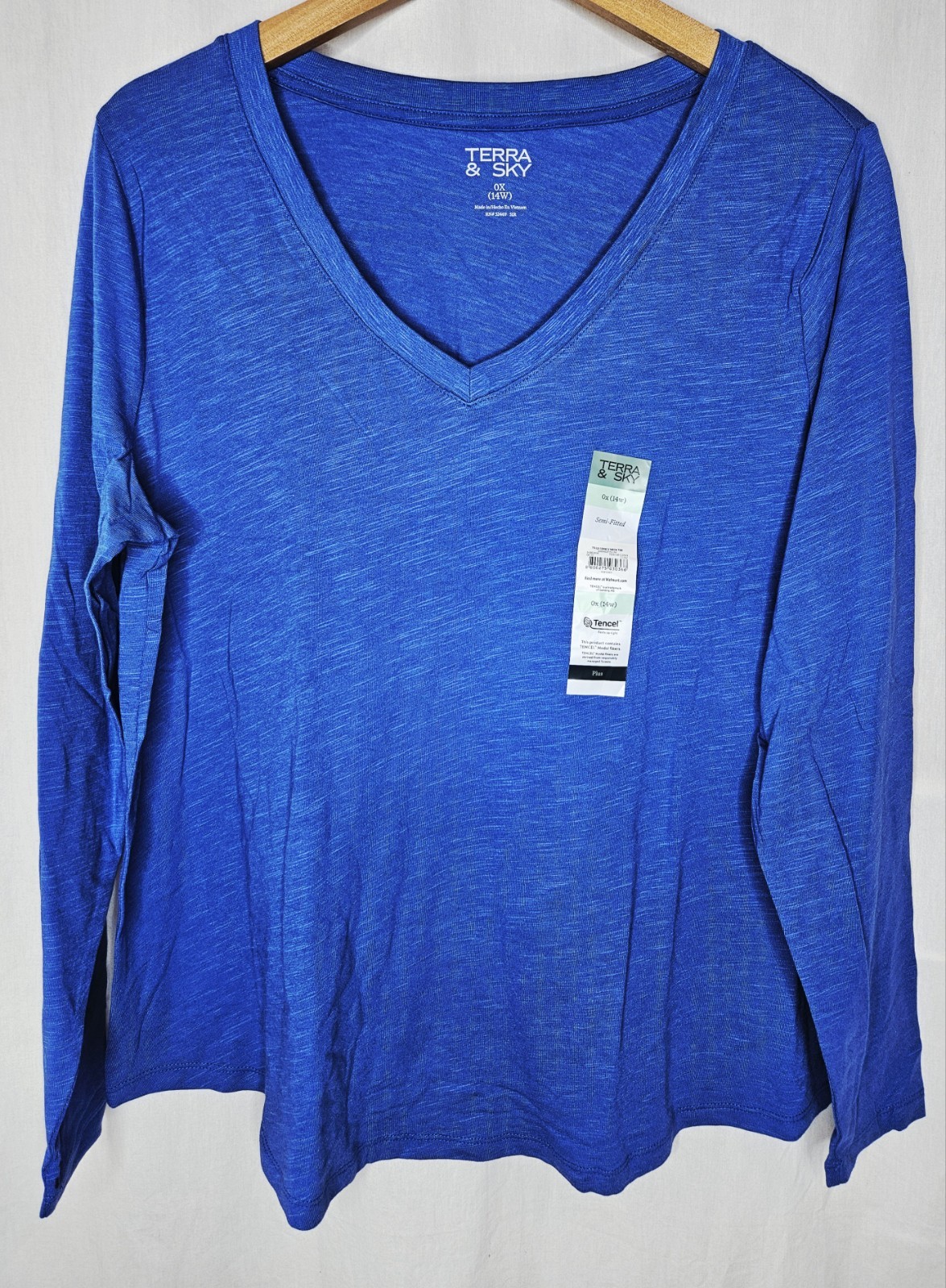 Terra & Sky Plus Blue Heron Semi-Fitted T-Shirt V-Neck Tencel Choose 0X 2X or 3X