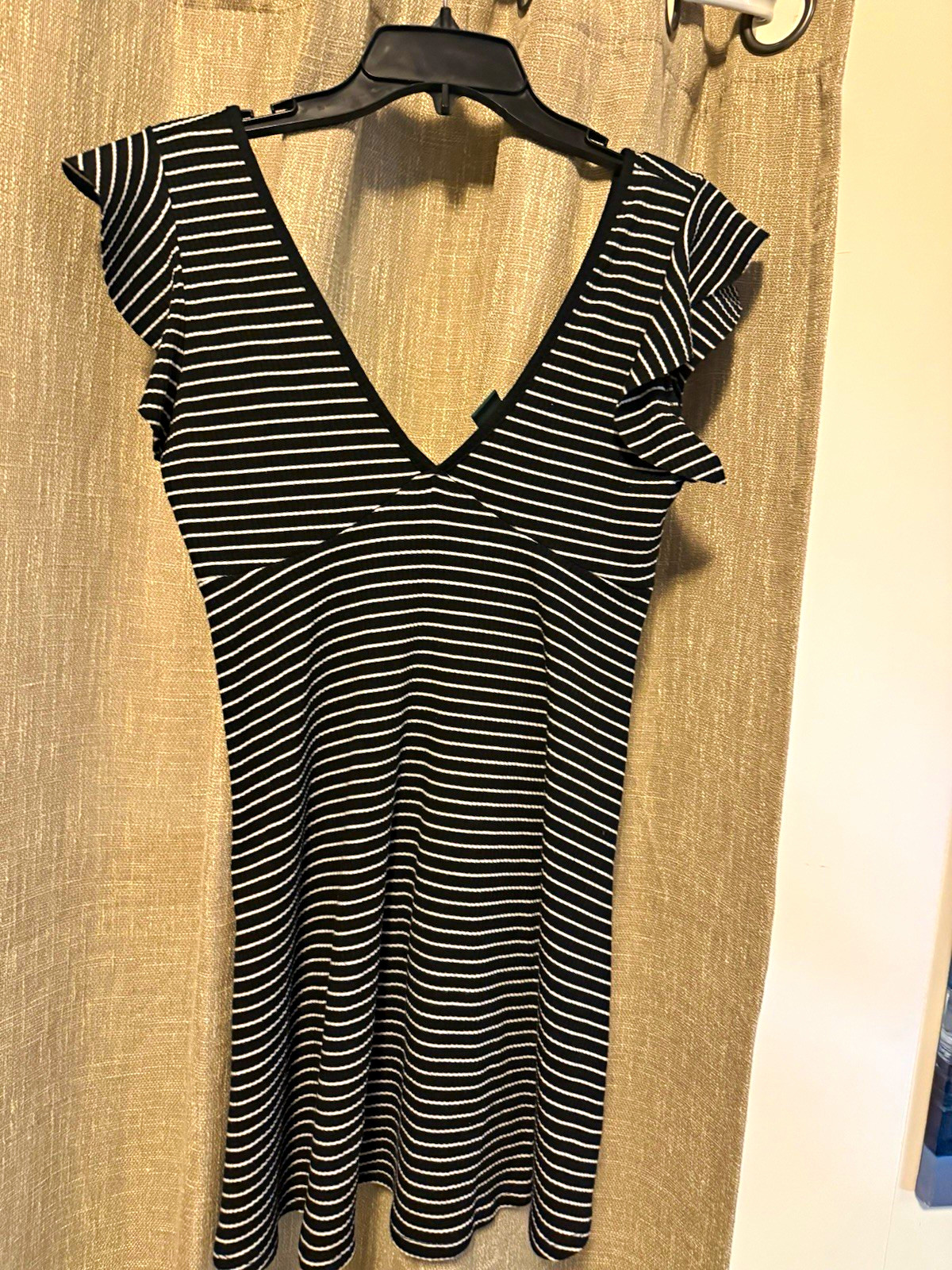Wild Fable Striped V-Neck Flutter Sleeve Fit & Flare Stretch Dress M