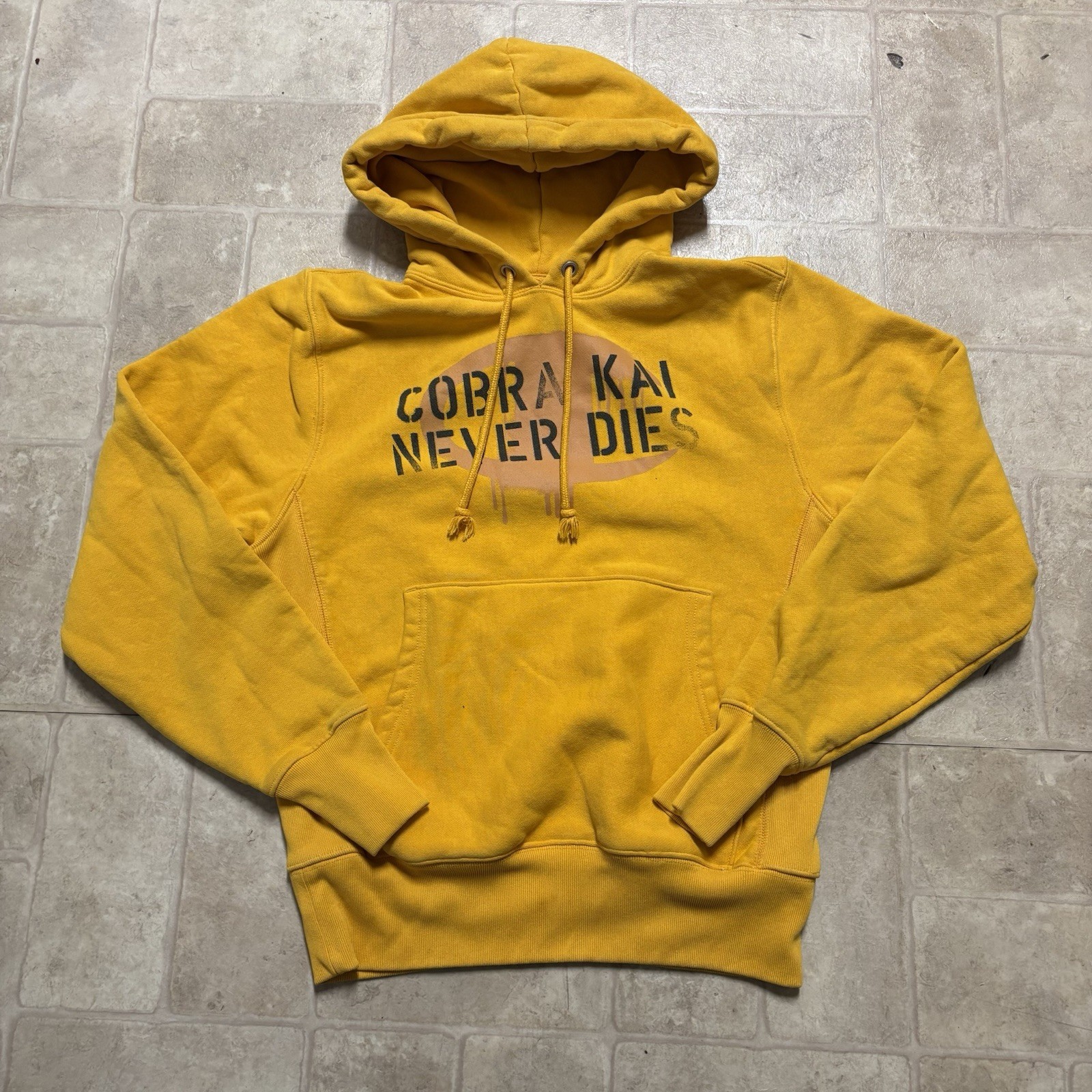 Cobra Kai Yellow Champion Hoodie Size Mens Small Heavy Weight Jacket