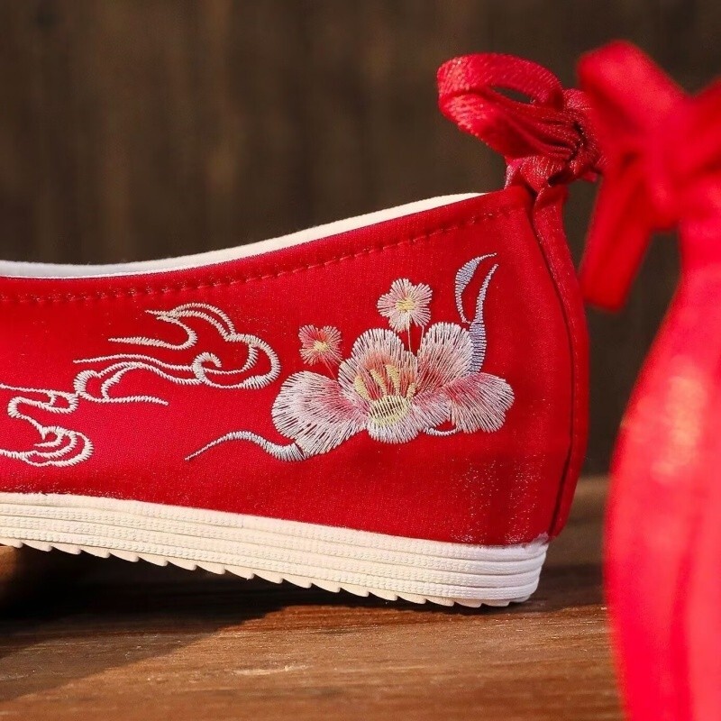 Women Ancient Chinese Traditional Hanfu Embroidery Flat Shoes Daily