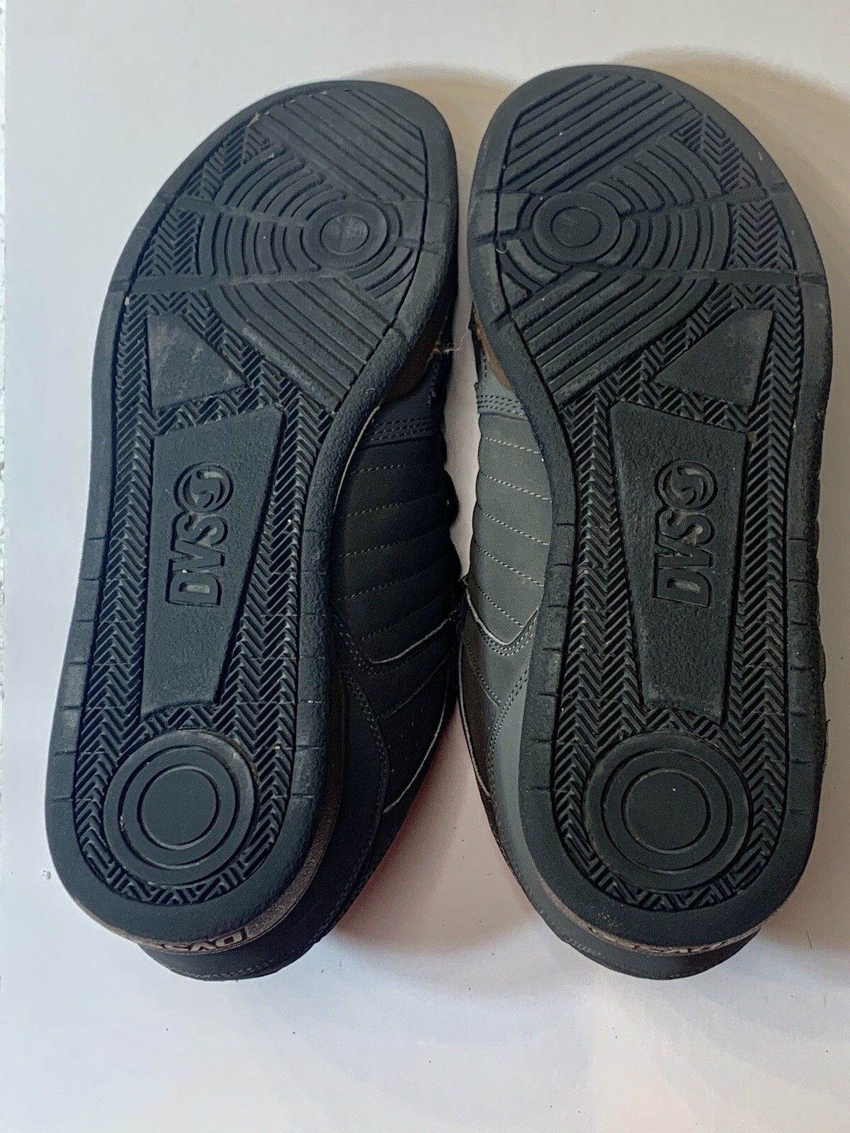 DVS Celsius Men’s Gray Durable Skateboarding Shoe Size 11 No Insoles